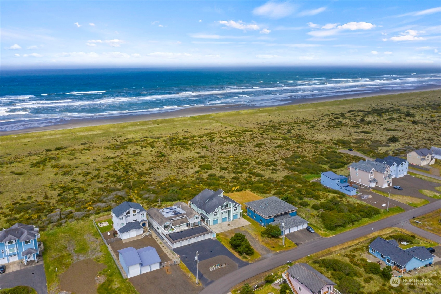 1029 S Sand Dune Avenue Property Photo 7