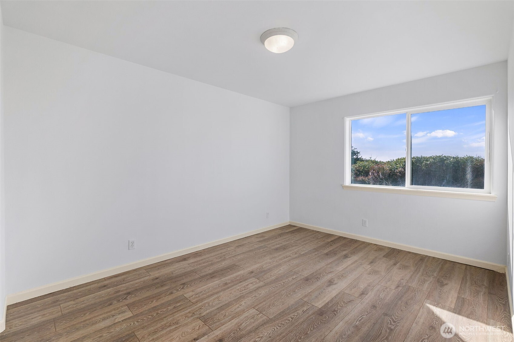 1029 S Sand Dune Avenue Property Photo 30