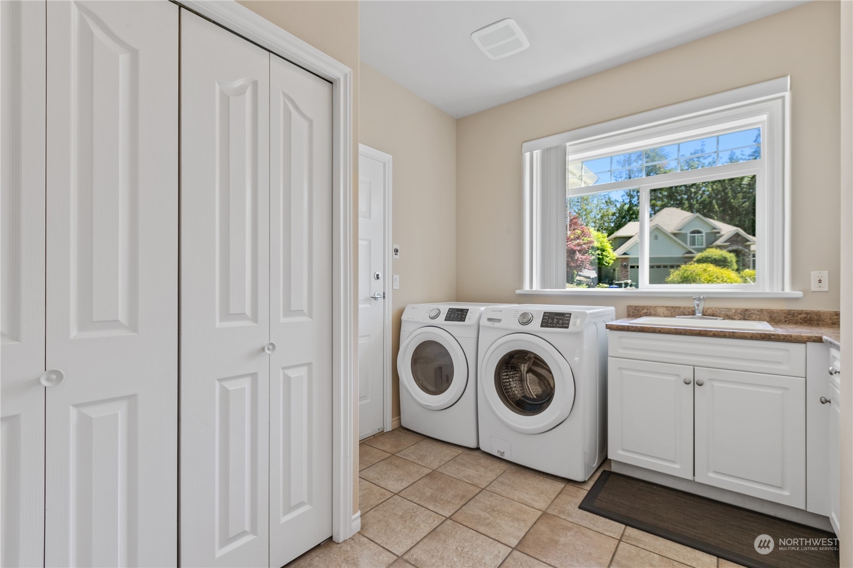 3377 Topaz Ct Property Photo 25