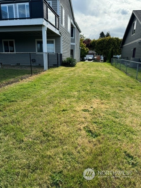 3112 44th Avenue Property Photo 3