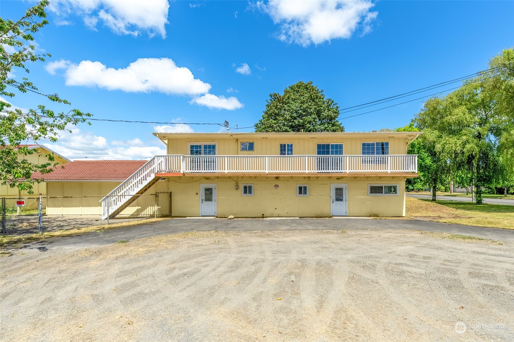 1905 7th Avenue Property Photo 2