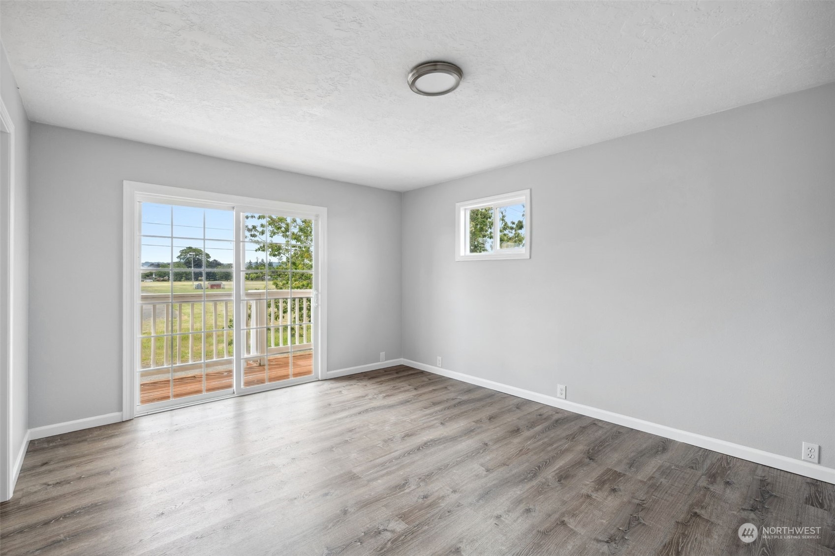 1905 7th Avenue Property Photo 15
