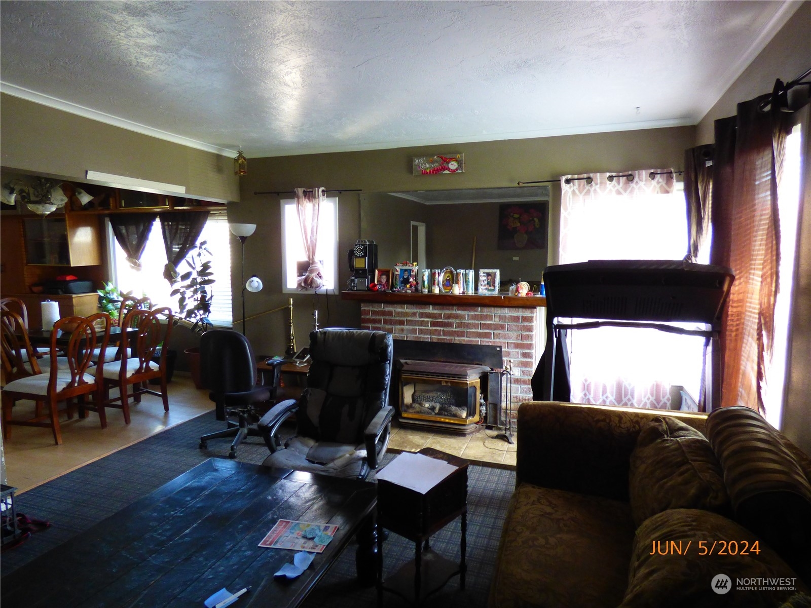 708 Willow Street Property Photo 6