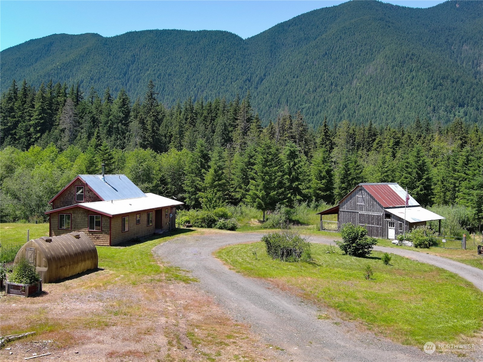 2660 Wildwood Drive Property Photo 1