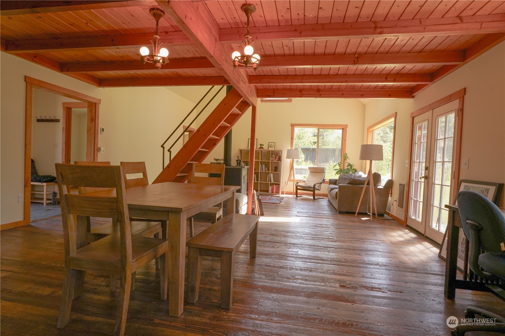 2660 Wildwood Drive Property Photo 4