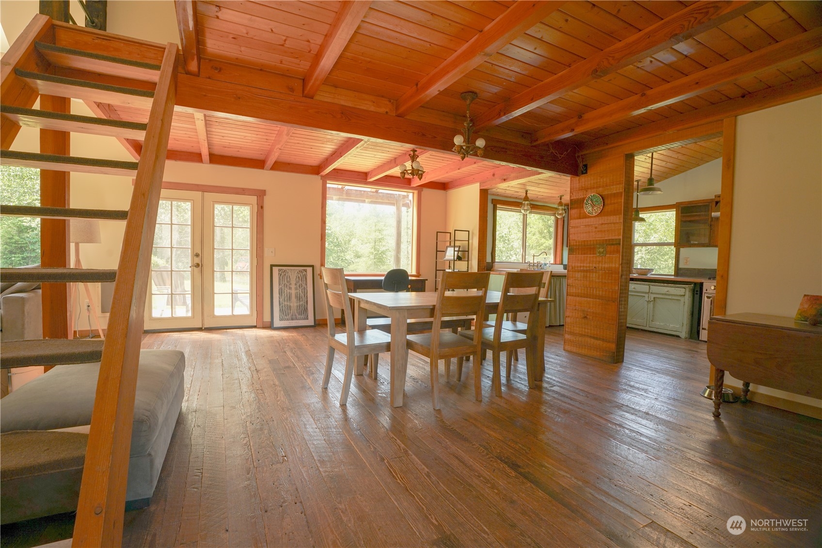 2660 Wildwood Drive Property Photo 9