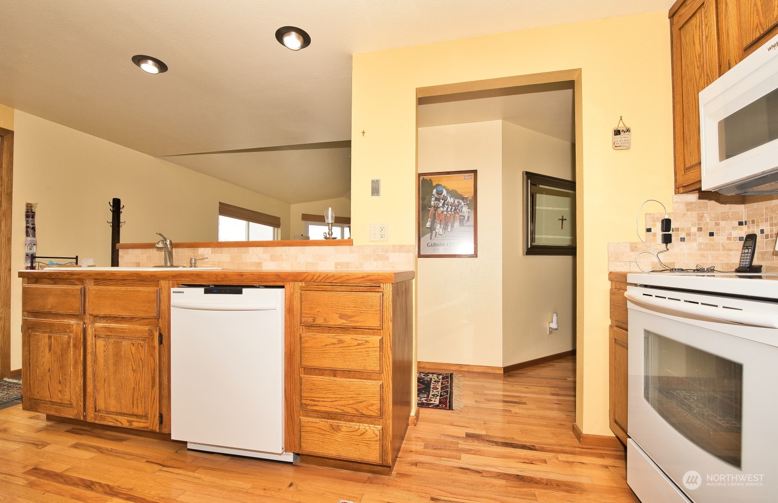 464 Sand Dune Avenue Property Photo 7