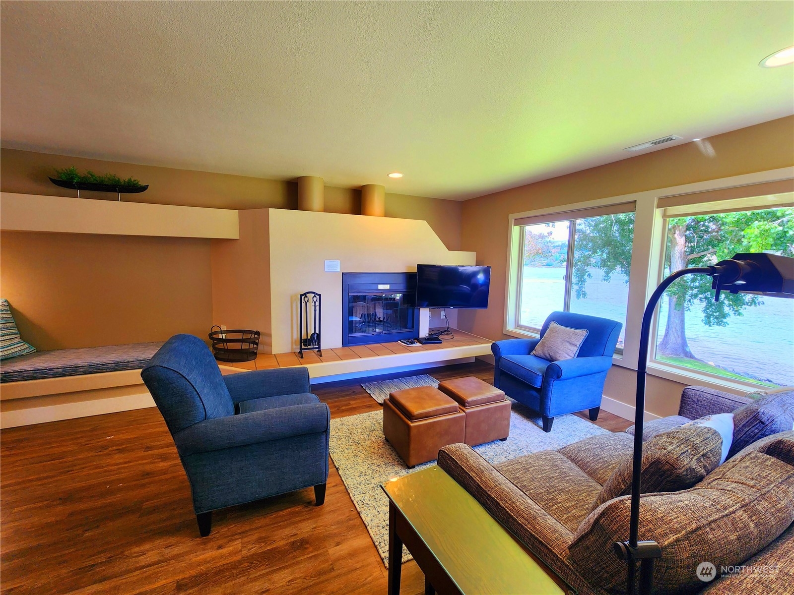 1 Beach 582-q Property Photo 6