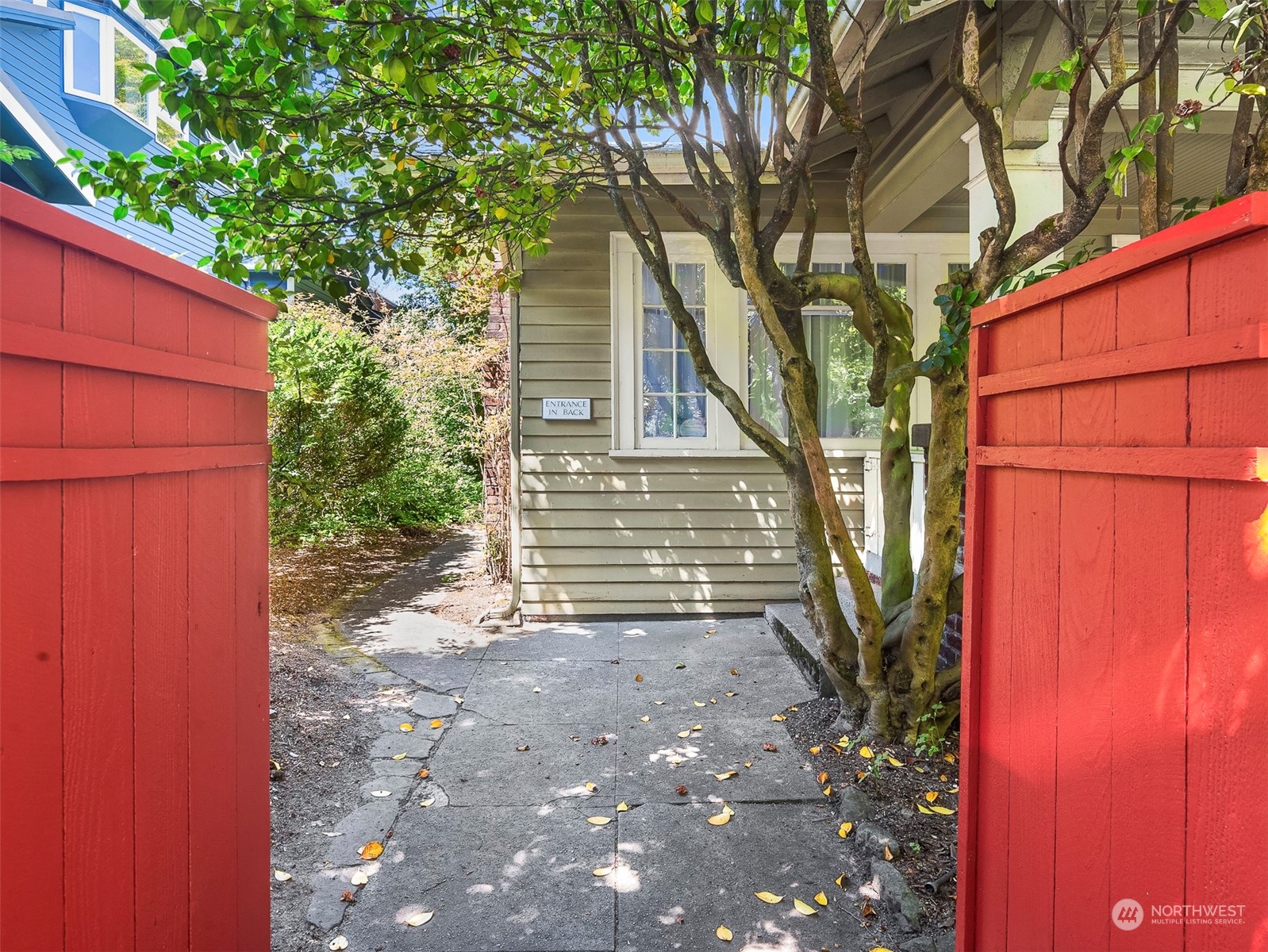 2012 Ne 65th Street Property Photo 4