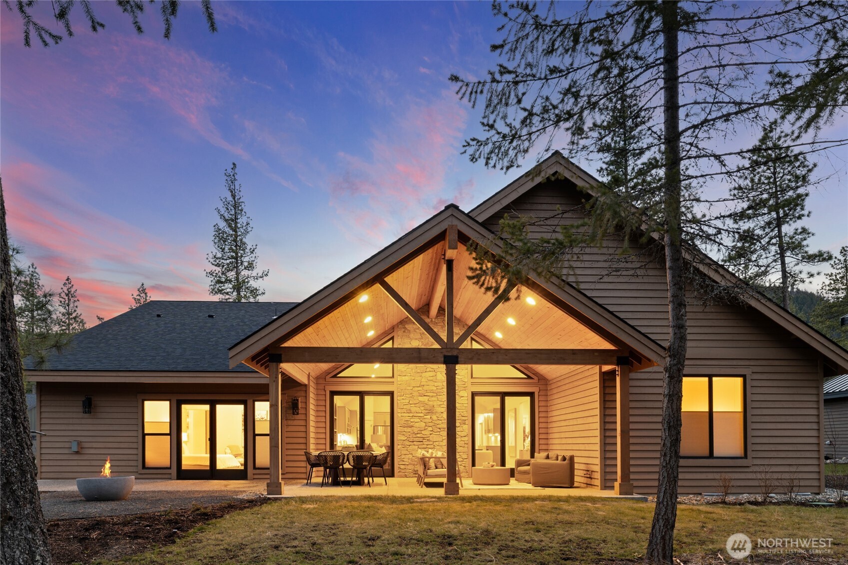 1110 Domerie Park Loop Property Photo 6
