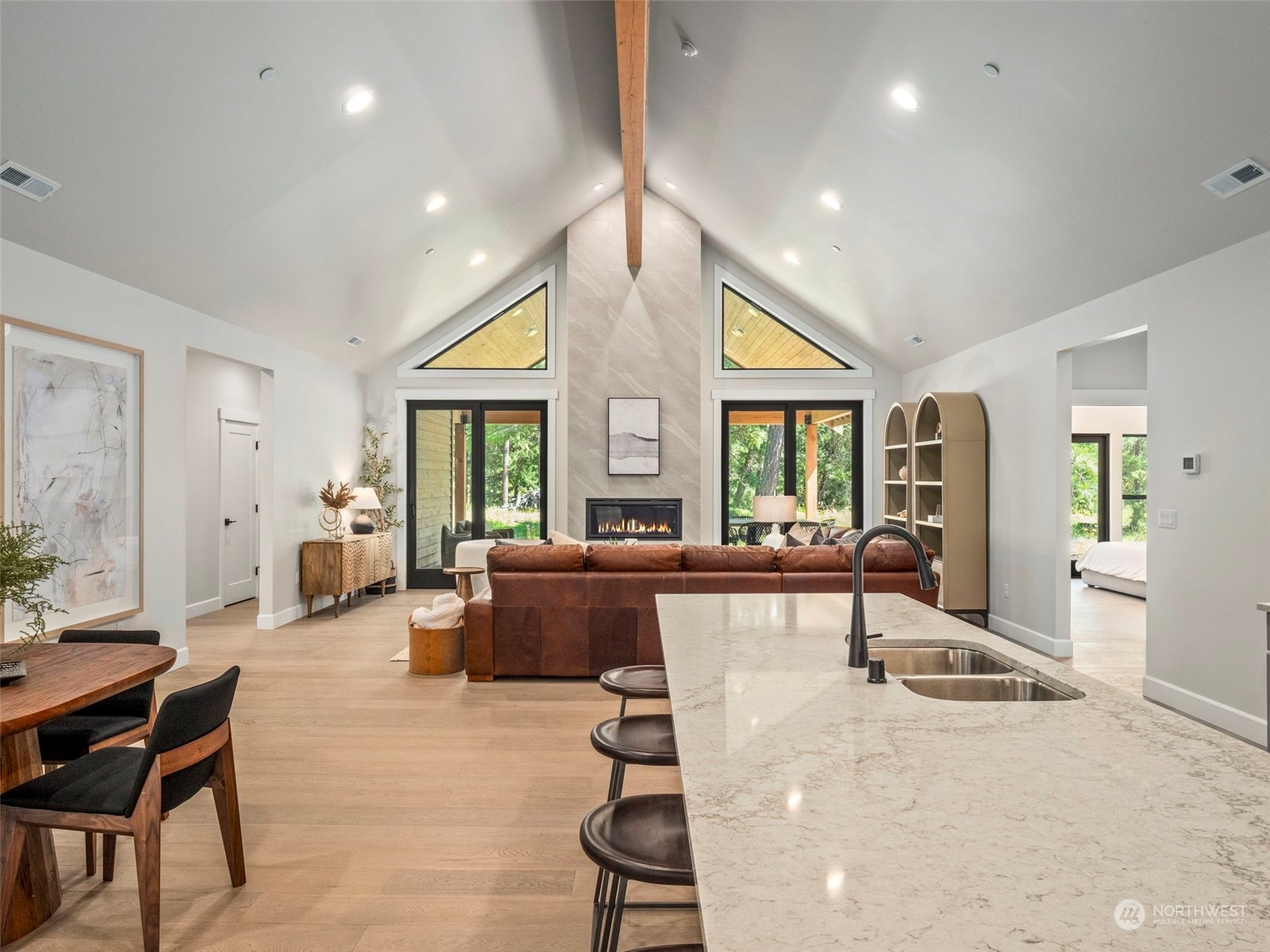 1110 Domerie Park Loop Property Photo 13