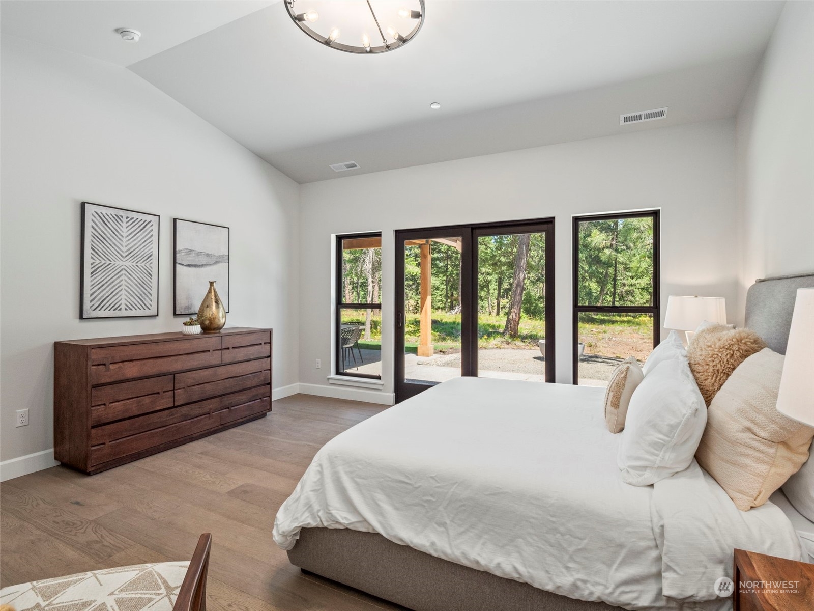 1110 Domerie Park Loop Property Photo 25