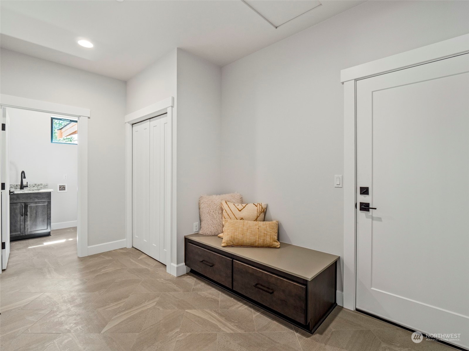 1110 Domerie Park Loop Property Photo 34