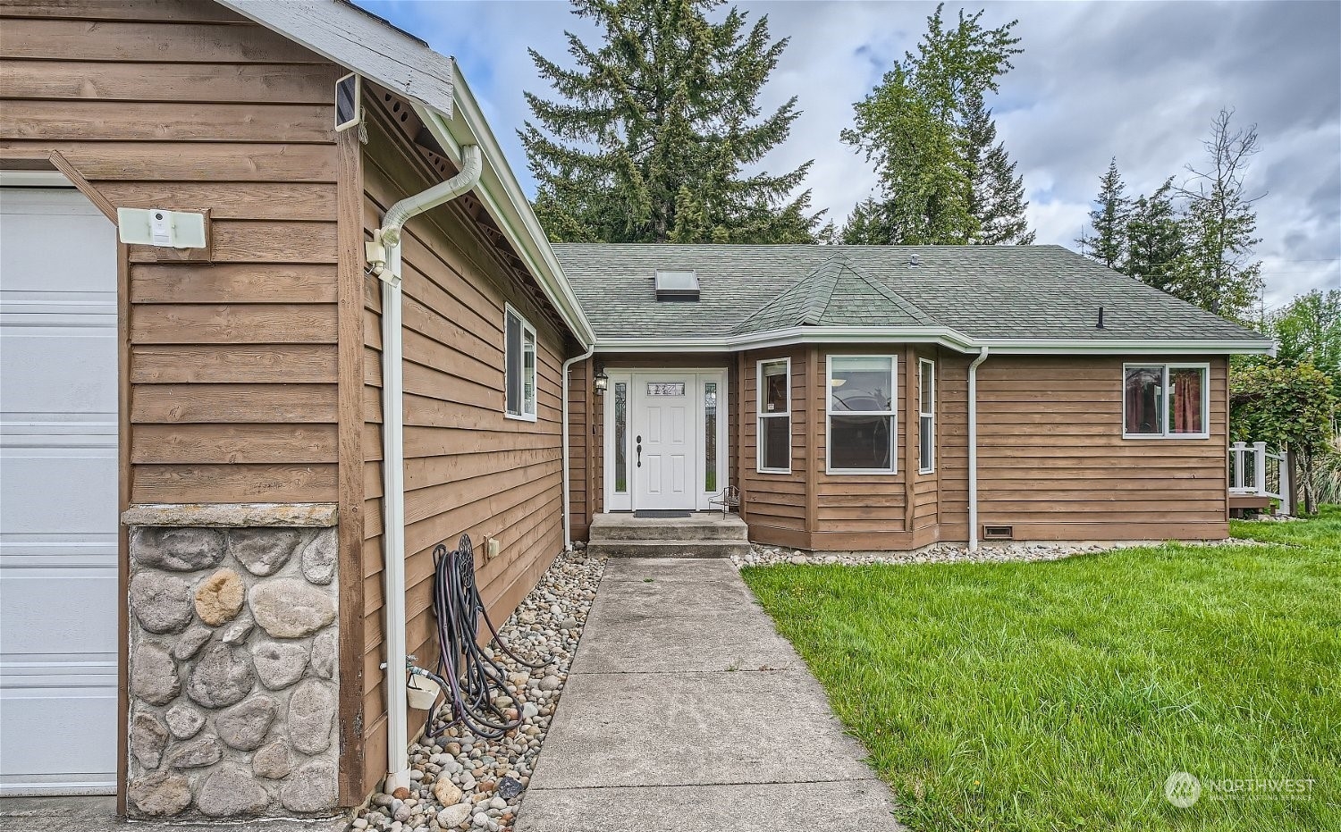 5605 216th Avenue Property Photo 3