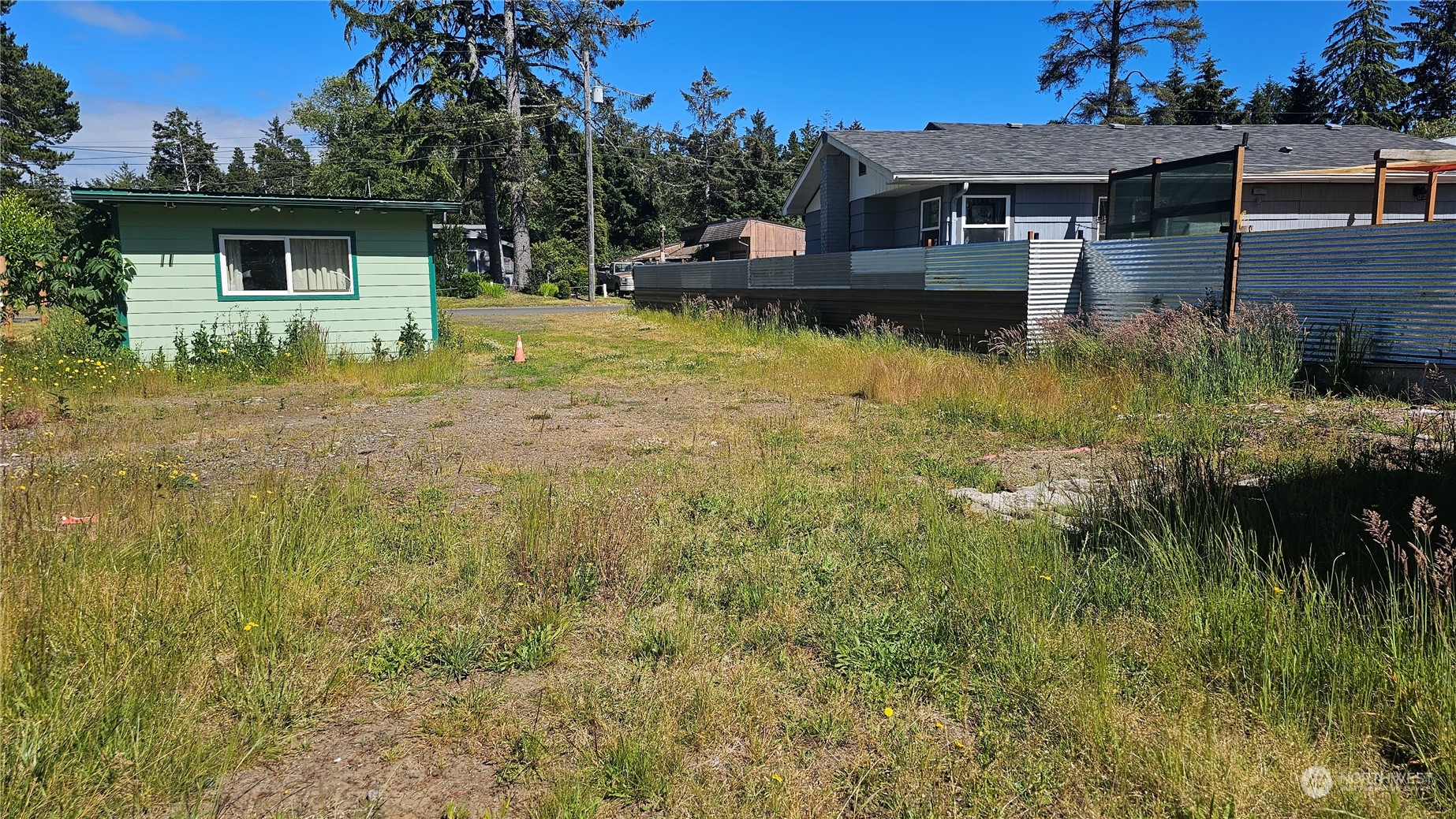27409 W Street Property Photo 5