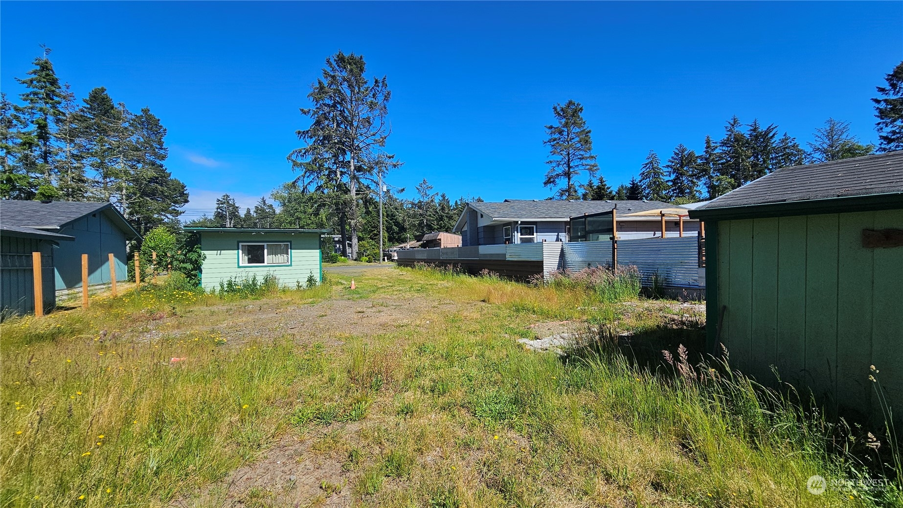 27409 W Street Property Photo 6