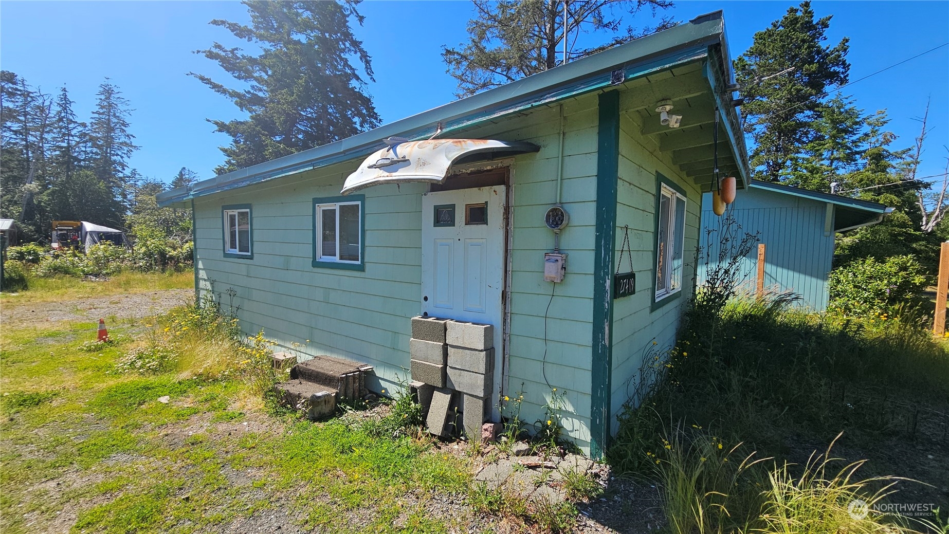 27409 W Street Property Photo 8