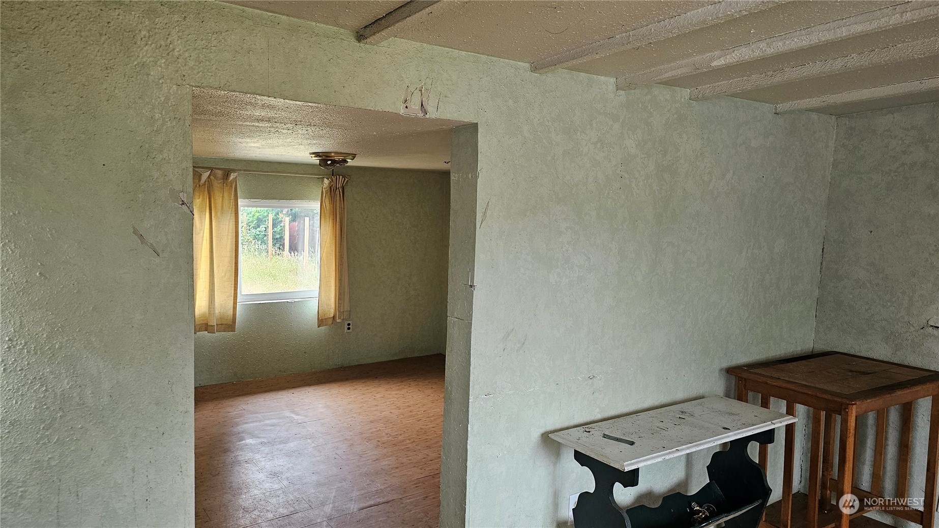 27409 W Street Property Photo 9