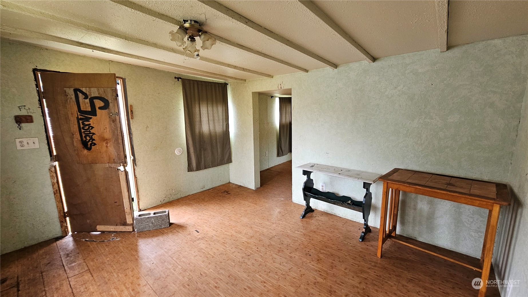 27409 W Street Property Photo 10