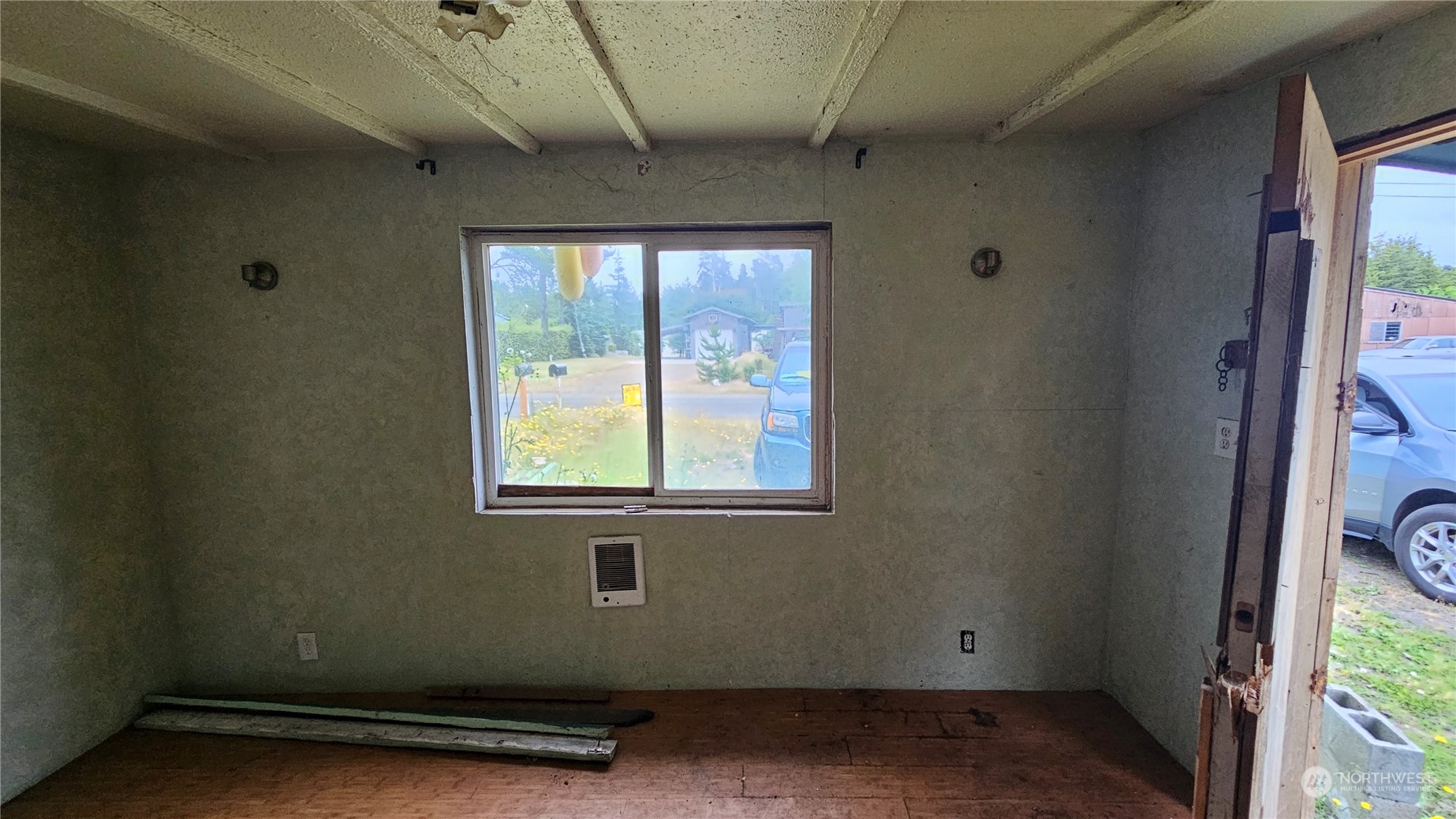 27409 W Street Property Photo 12