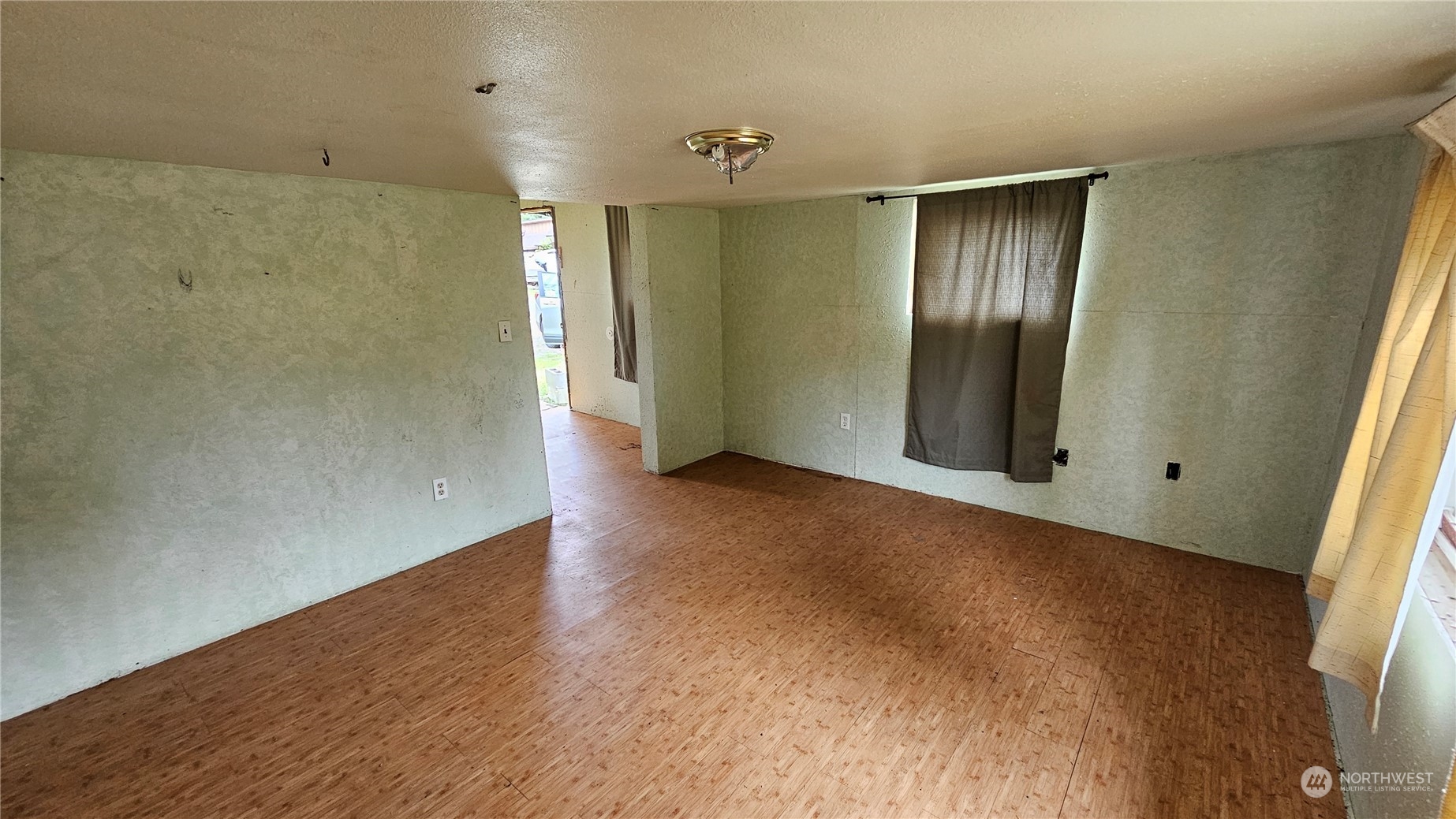 27409 W Street Property Photo 18