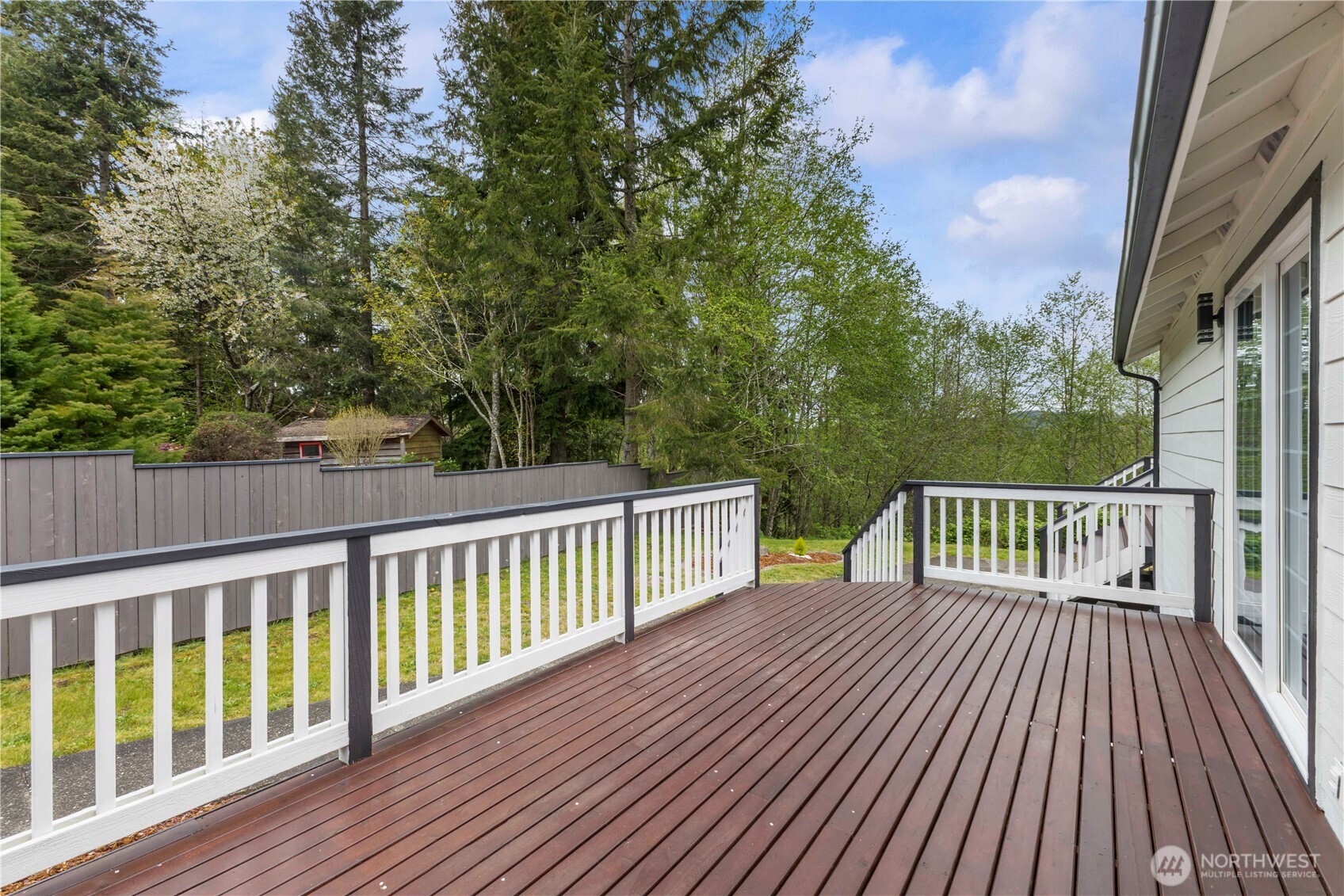 1120 Hill Court Property Photo 32