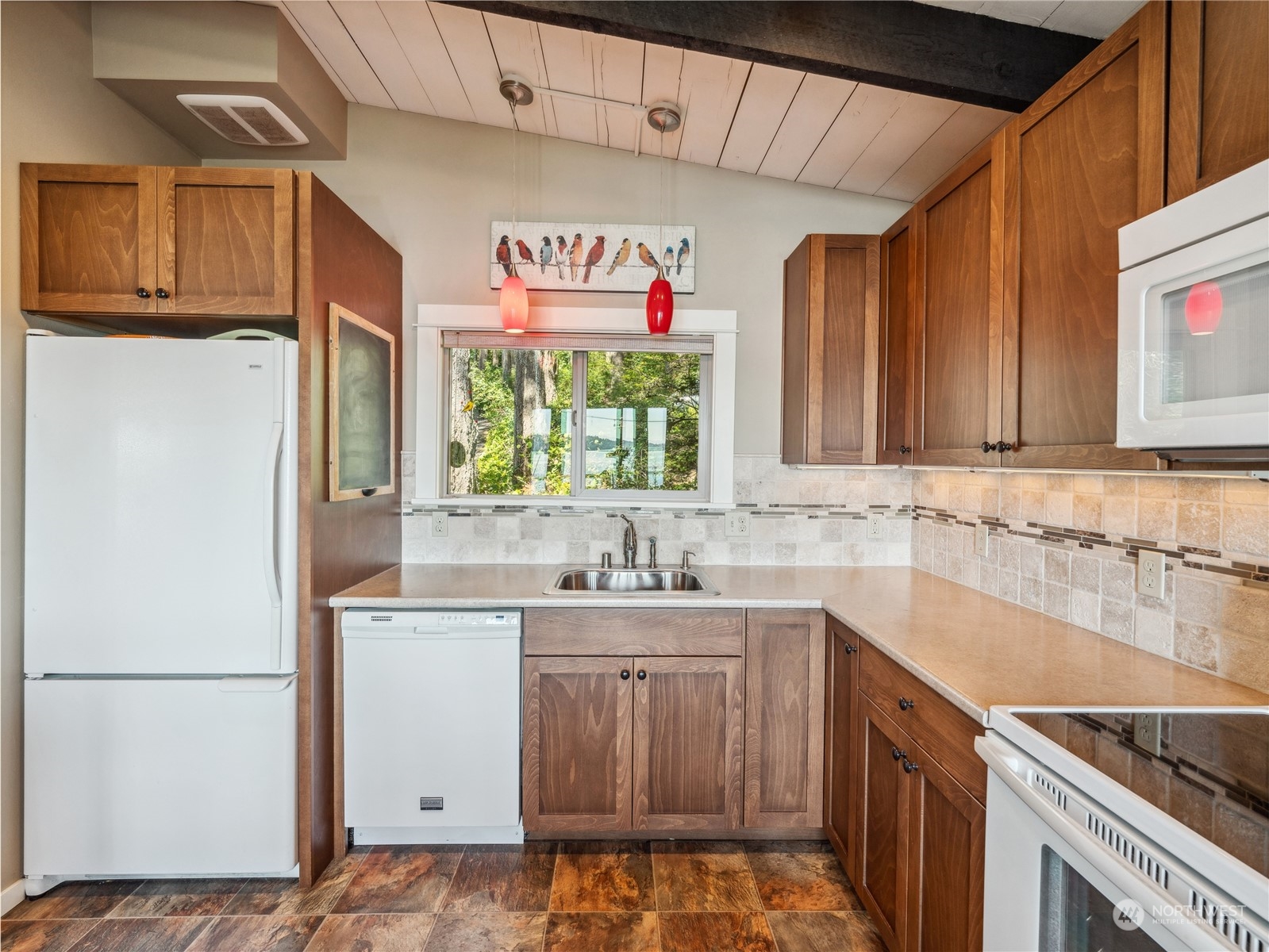 9758 Golden View Trail Property Photo 12