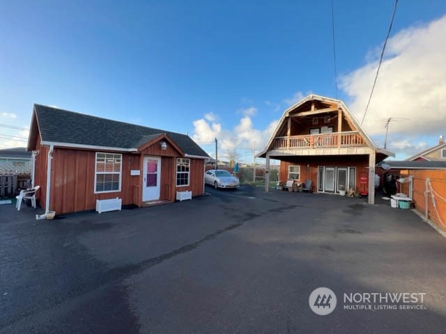 204 7th Street Property Photo 1