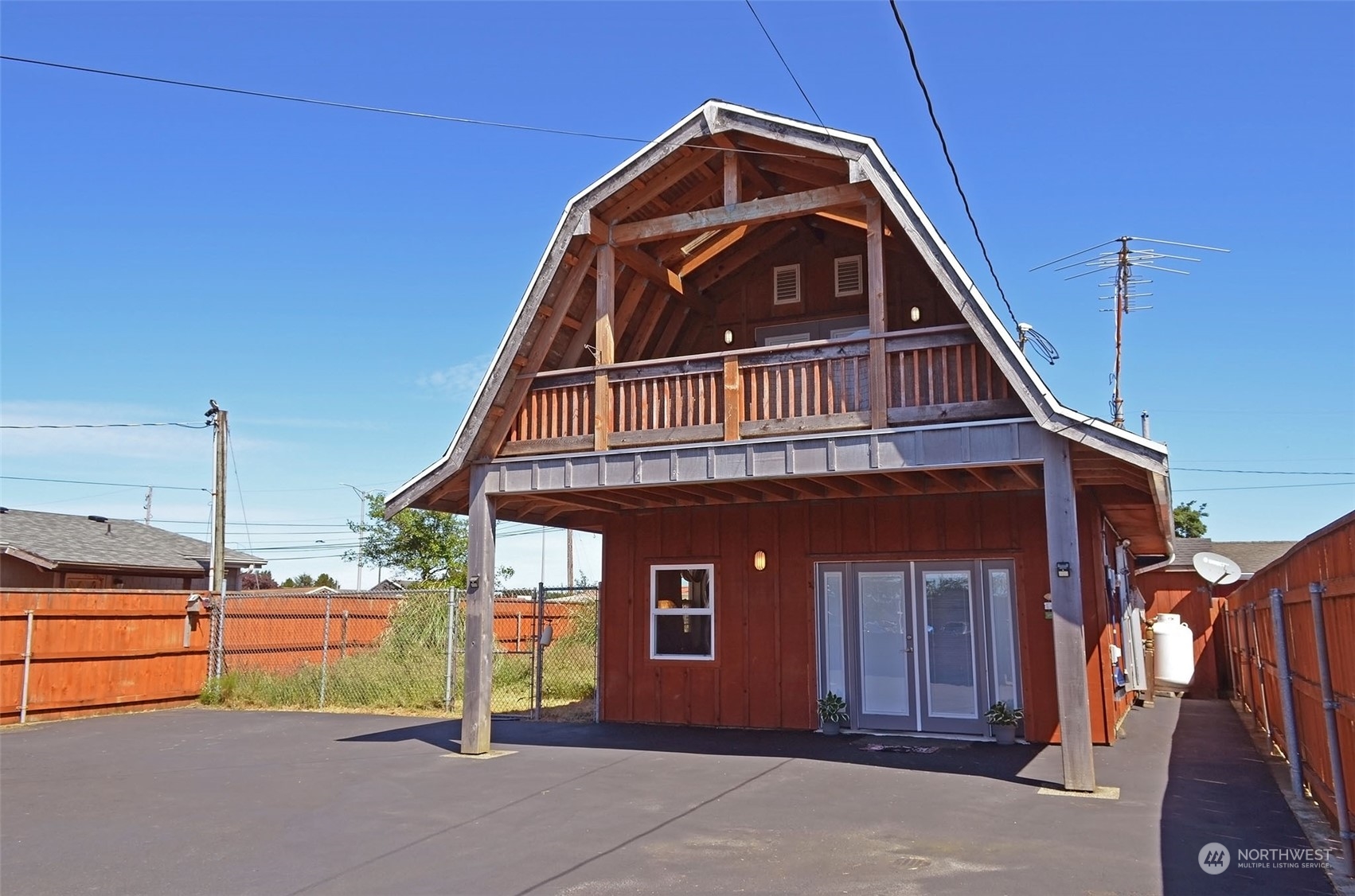 204 7th Street Property Photo 2