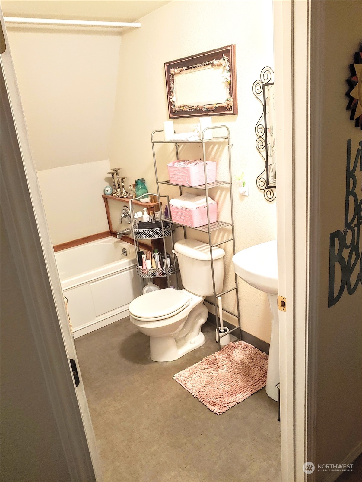 204 7th Street Property Photo 15