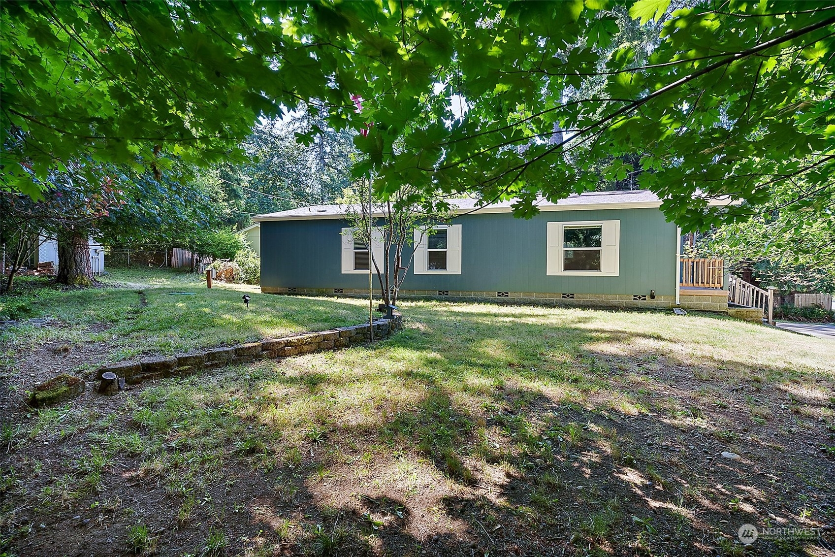240 E Mclane Drive Property Photo 2