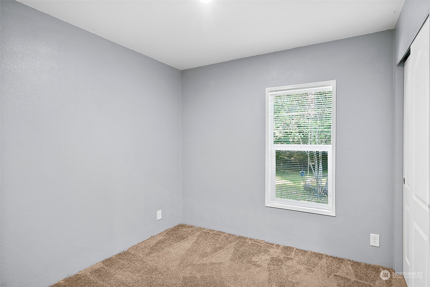 240 E Mclane Drive Property Photo 13