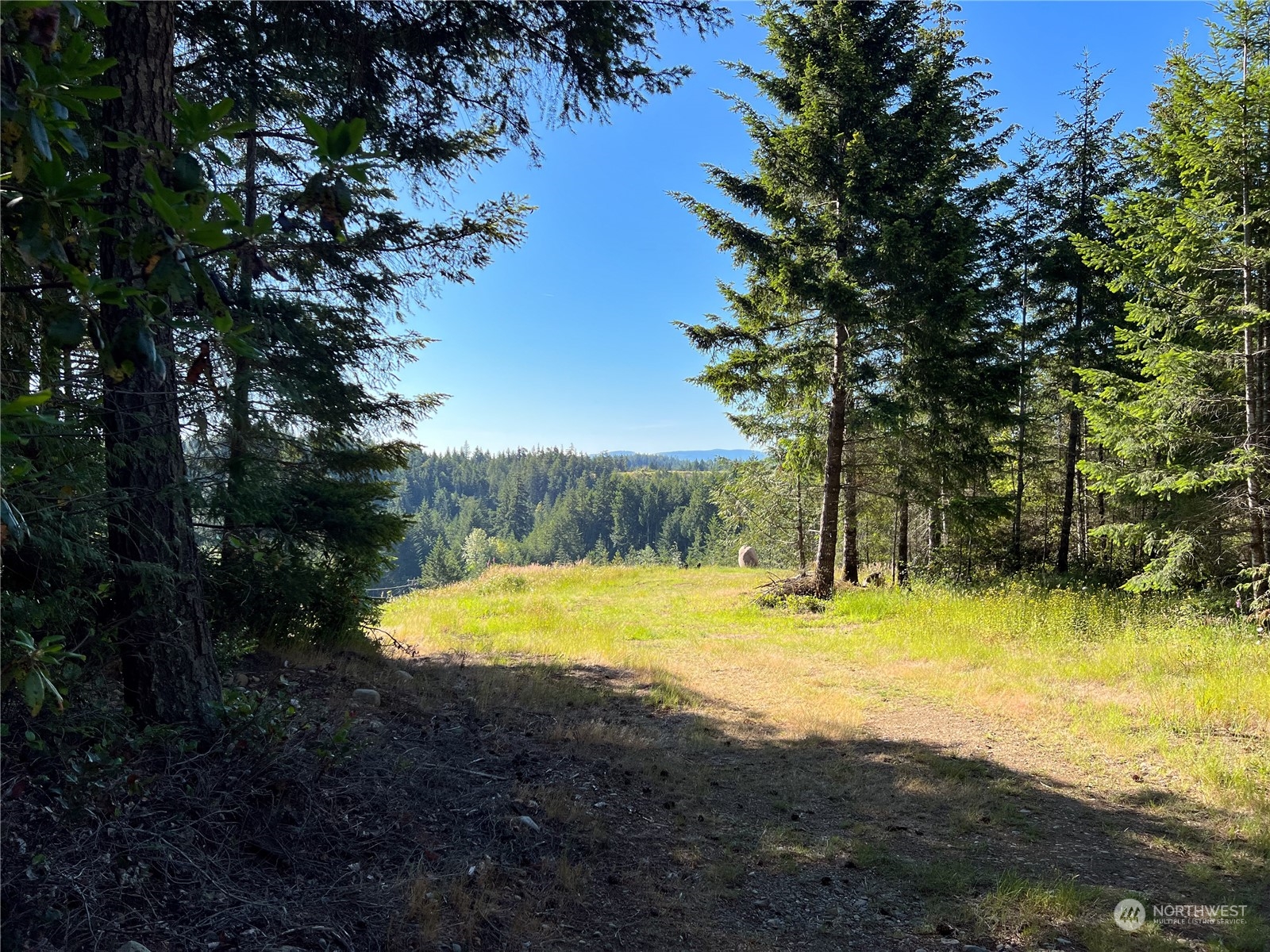 2 Xxxx Mt Jupiter Road Property Photo 4