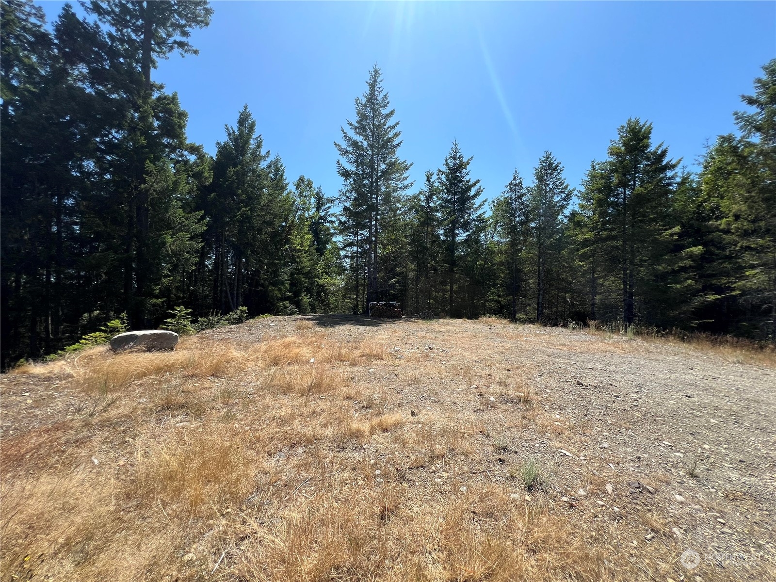 2 Xxxx Mt Jupiter Road Property Photo 7
