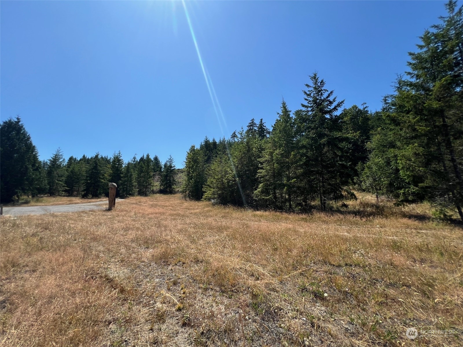 2 Xxxx Mt Jupiter Road Property Photo 21