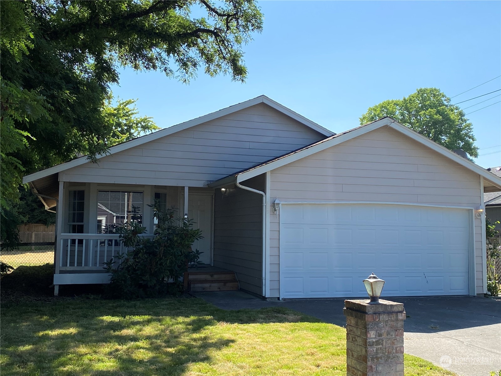 619 15th Street Property Photo