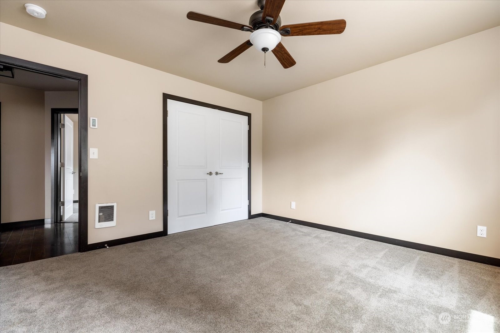 516 Birch Street Property Photo 20