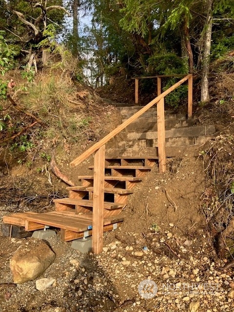 1 E Lone Fir Drive Drive Div 2 Property Photo 5