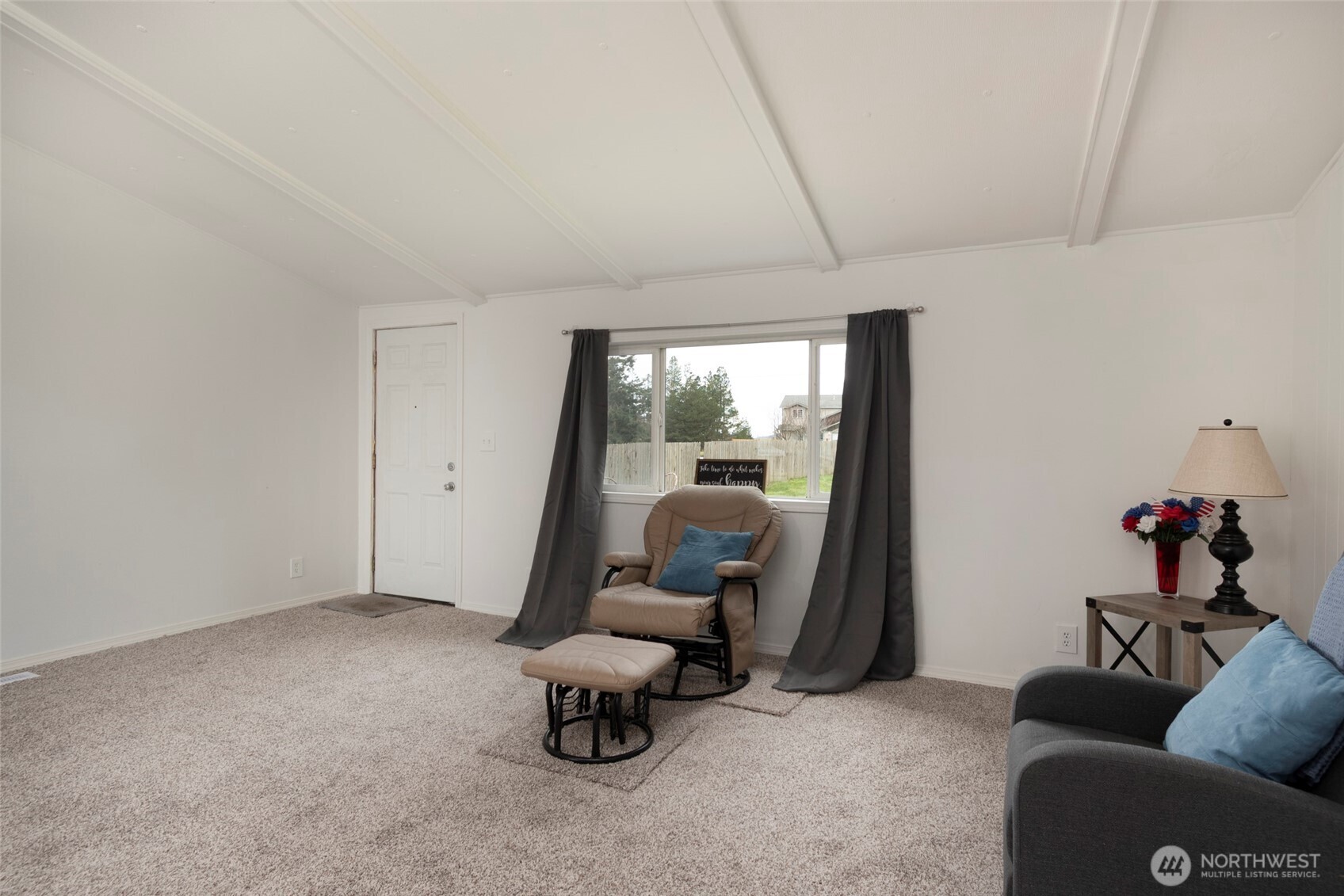936 Donald Avenue Property Photo 9
