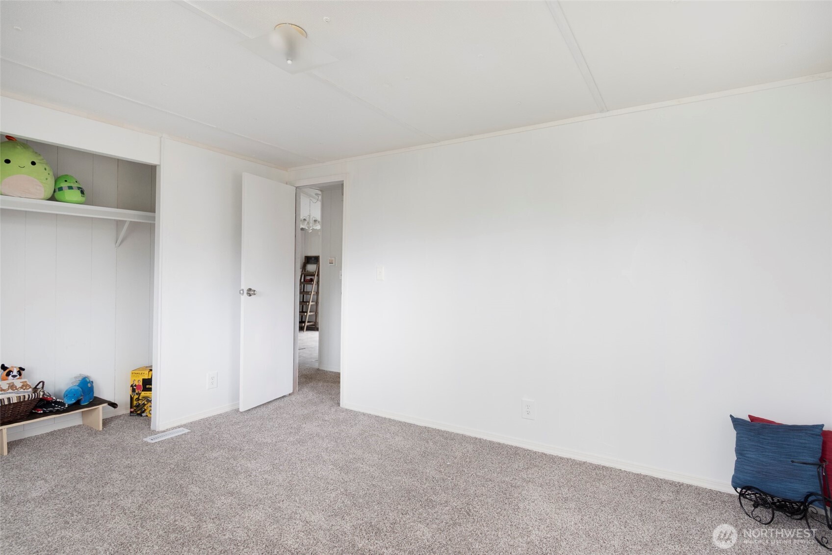 936 Donald Avenue Property Photo 12