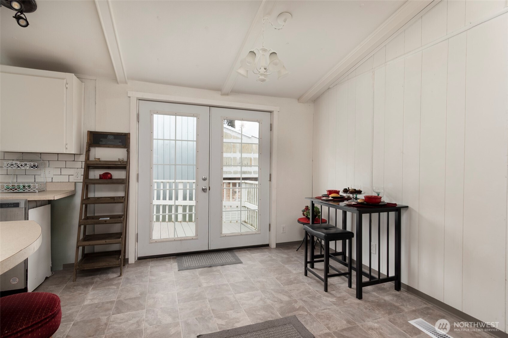 936 Donald Avenue Property Photo 16