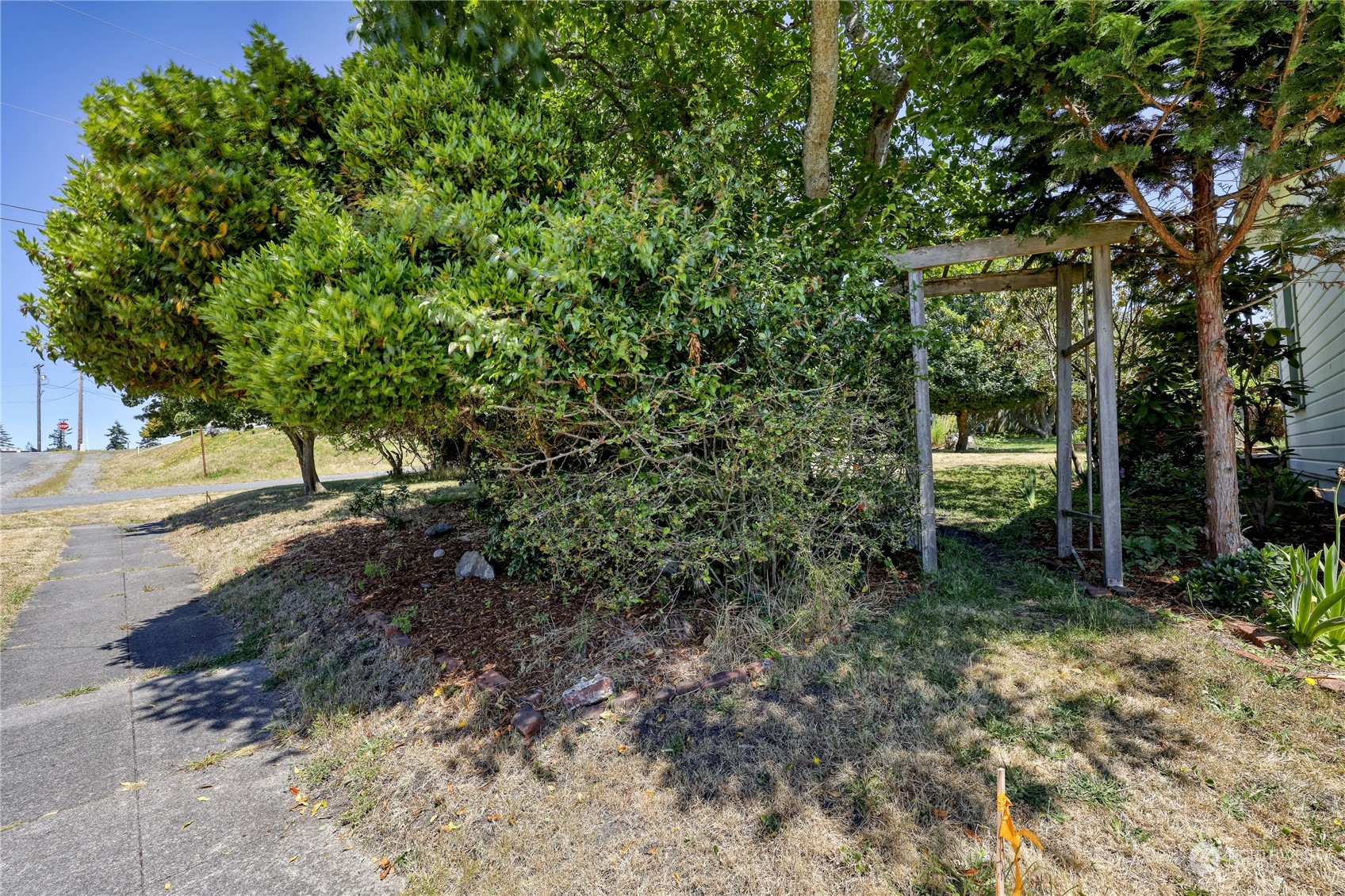828 Van Buren Street Property Photo
