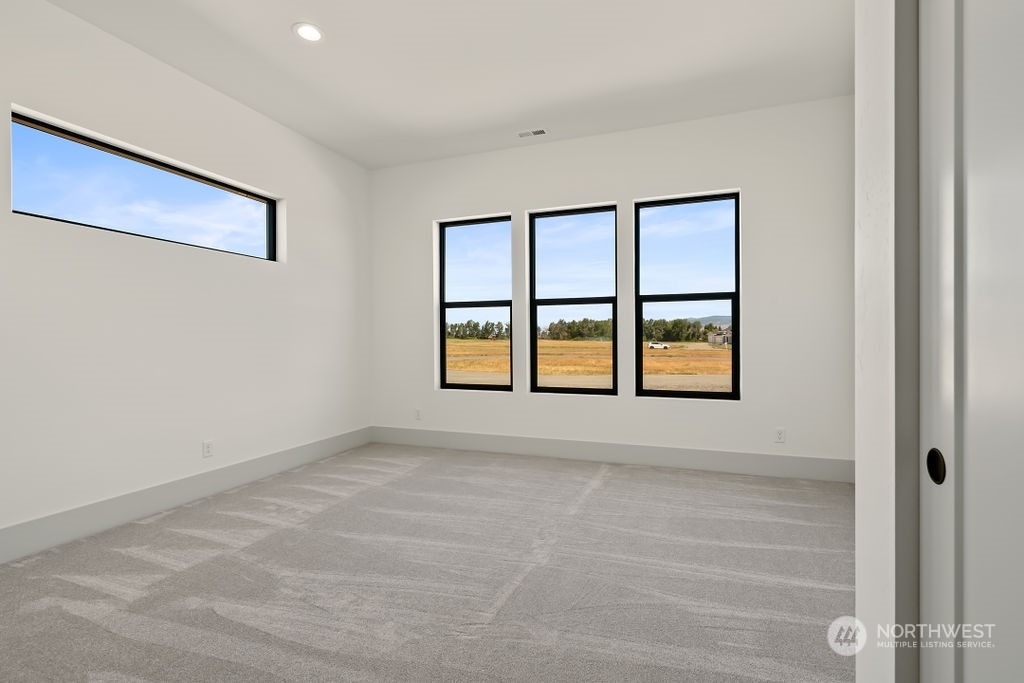 860 Waterbrook Lane Property Photo 18