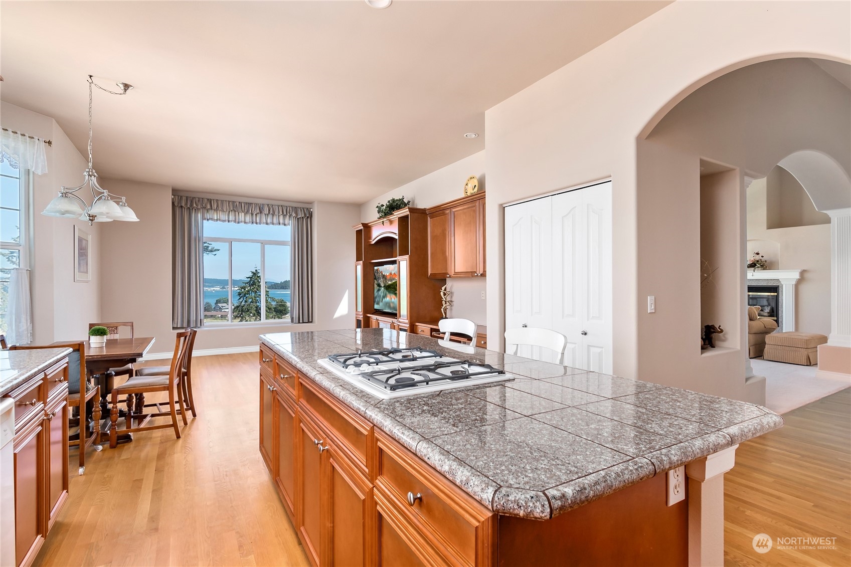 2188 Sw Freund Street Property Photo 15