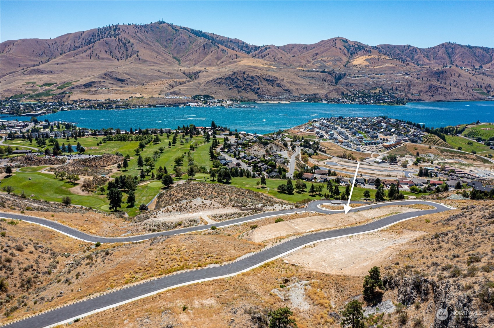 929 Long Drive Property Photo 10