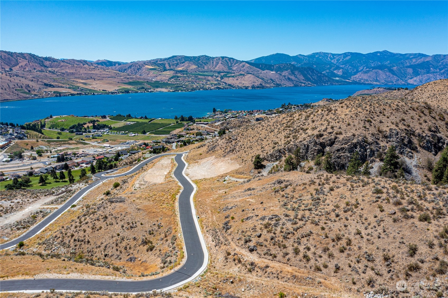 929 Long Drive Property Photo 15