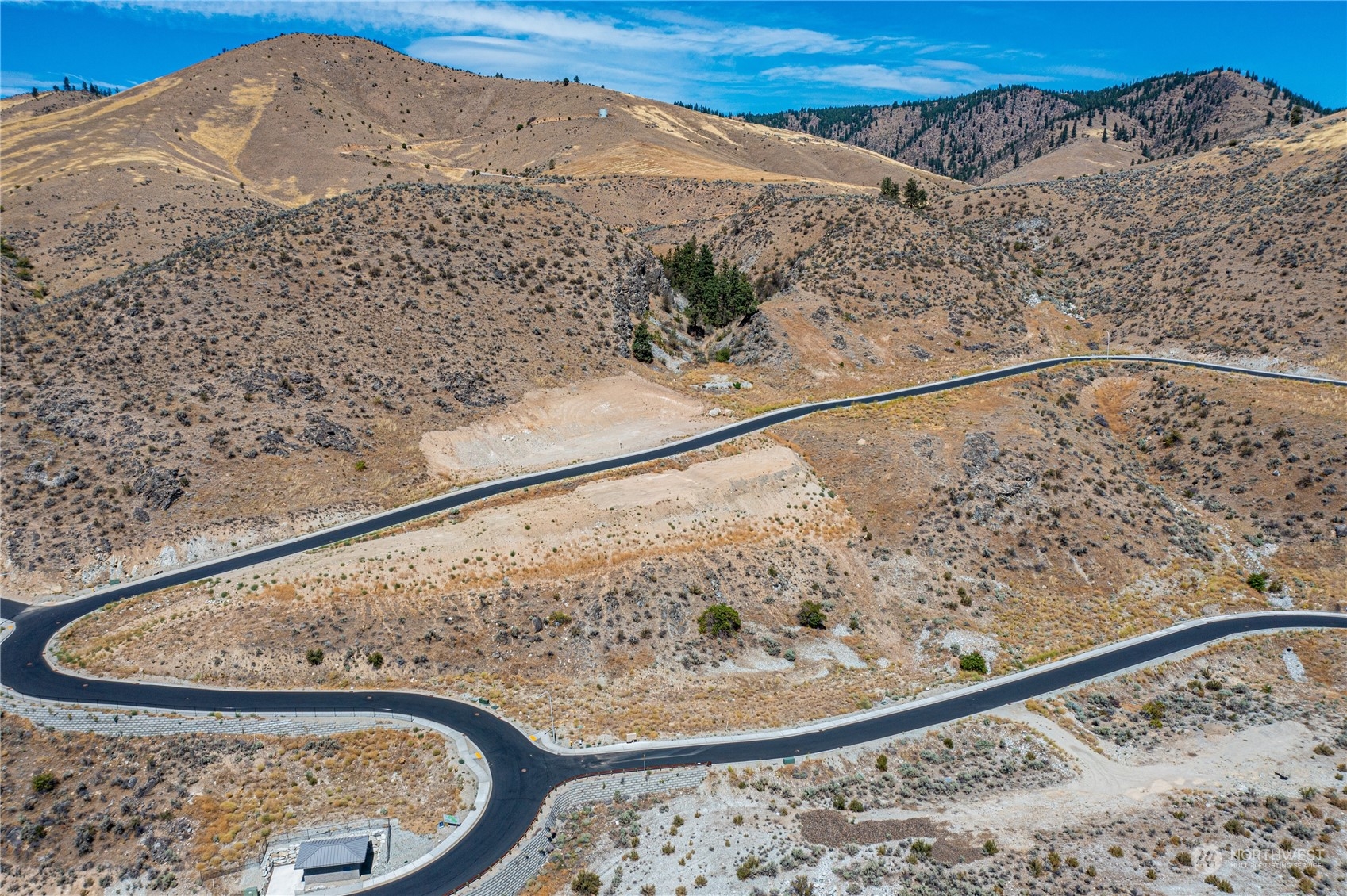 929 Long Drive Property Photo 17