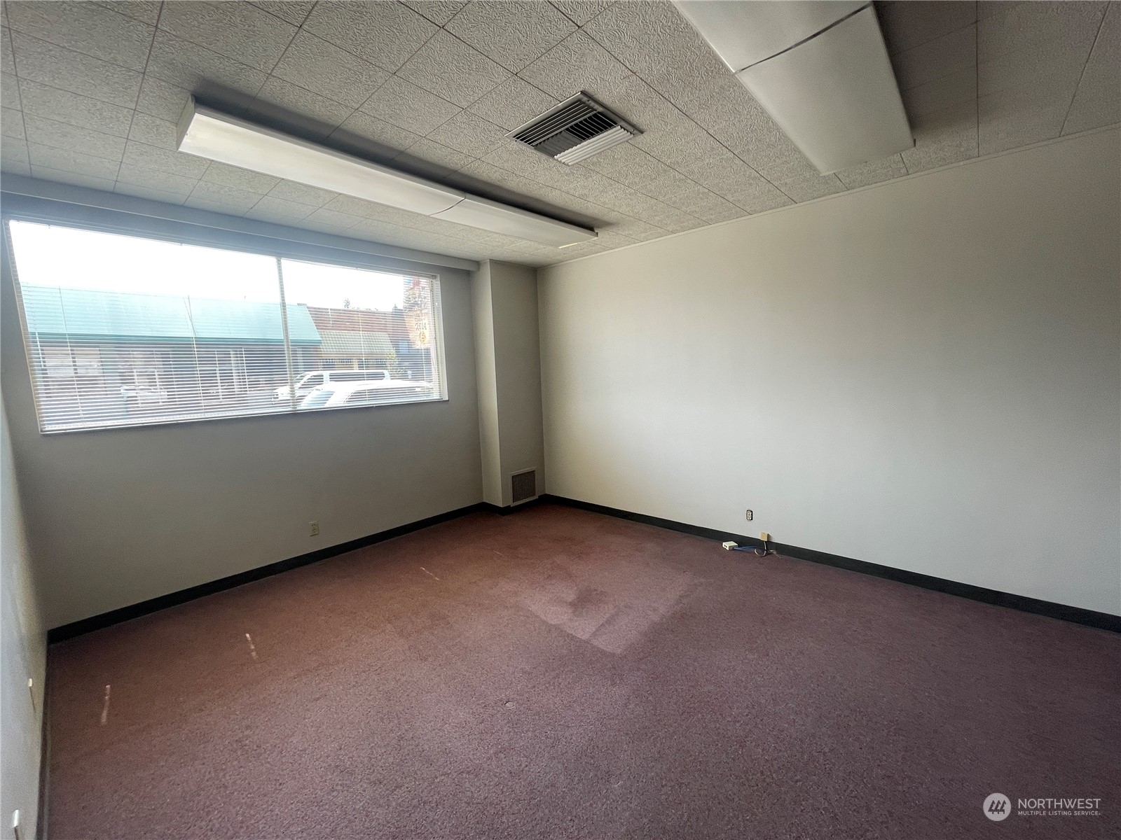 257 E Main Street Property Photo 11