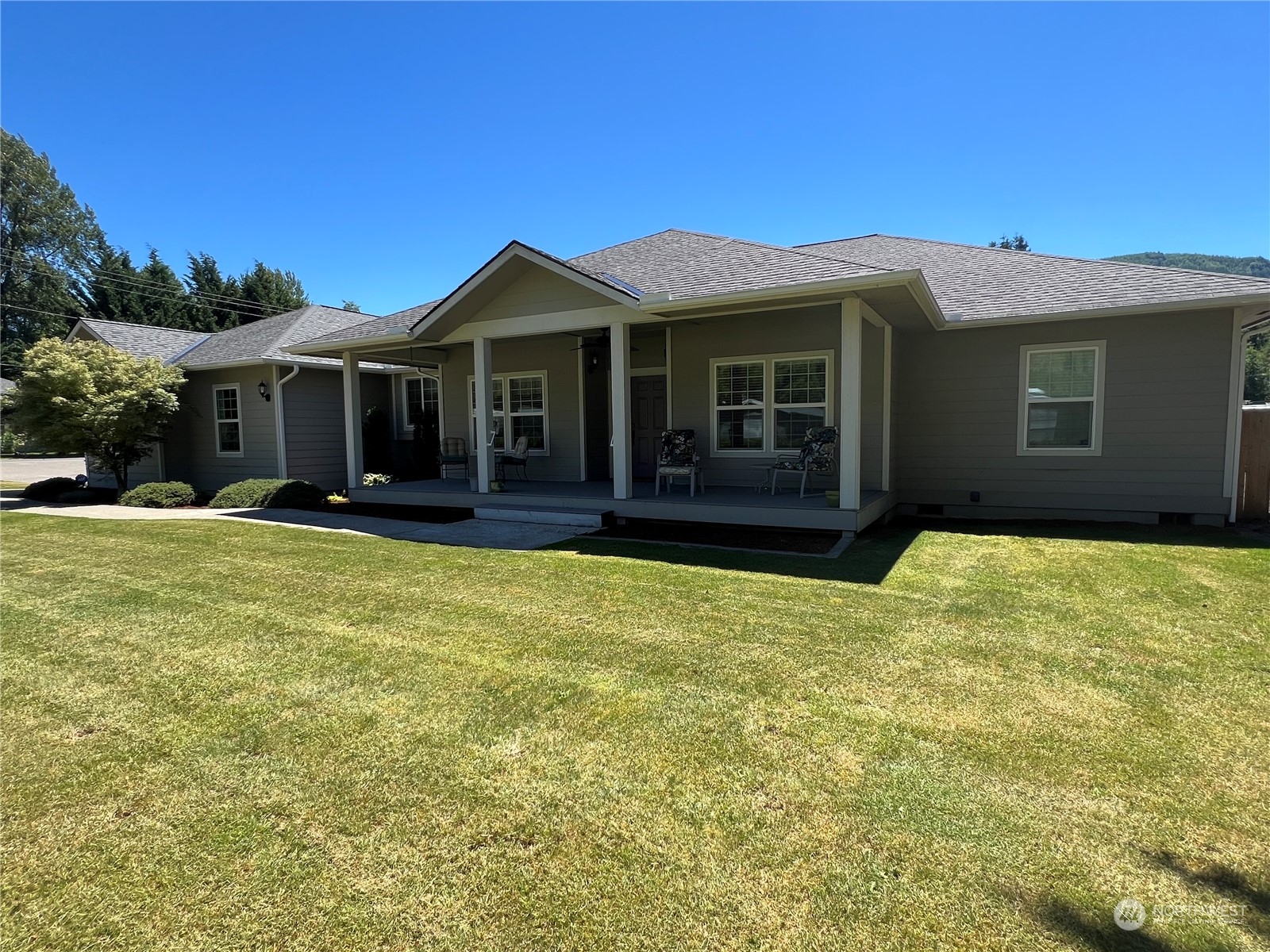 102 Aberdeen Road Property Photo