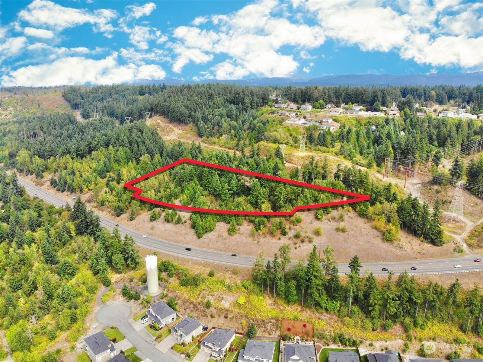 17233 State Route 410 Property Photo 2